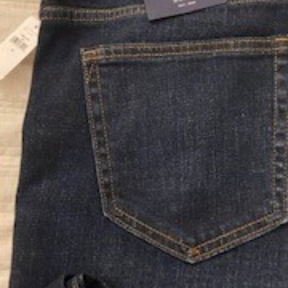 NWT GAP AUTHENTIC 1969 best girlfriend jeans, 32 waist  - now ONLY $20.00!! - Picture 2 of 12